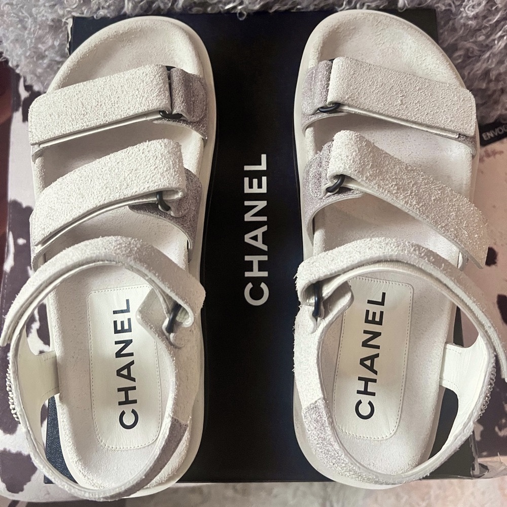 💯 Auth Chanel Sandals - Picture 3 of 14